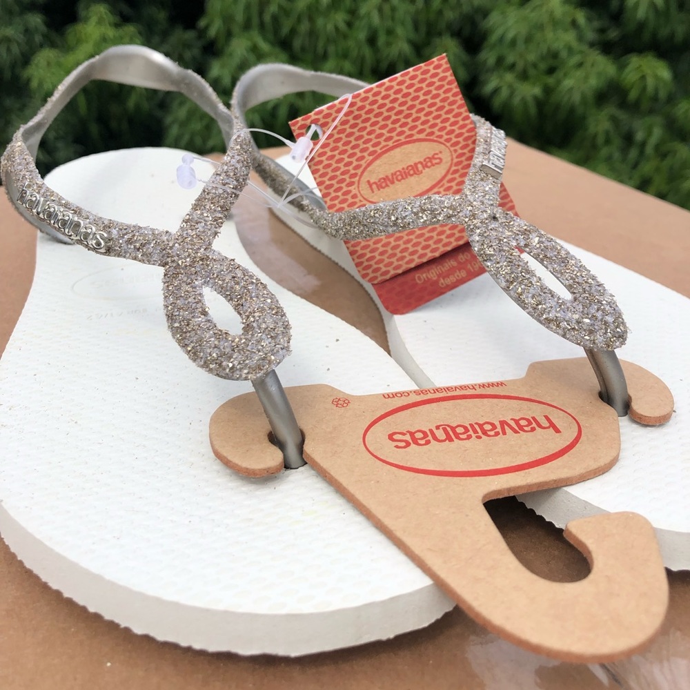 Havaianas Luna in white w/ silver glitter size women’s 9/10 brand new NWT